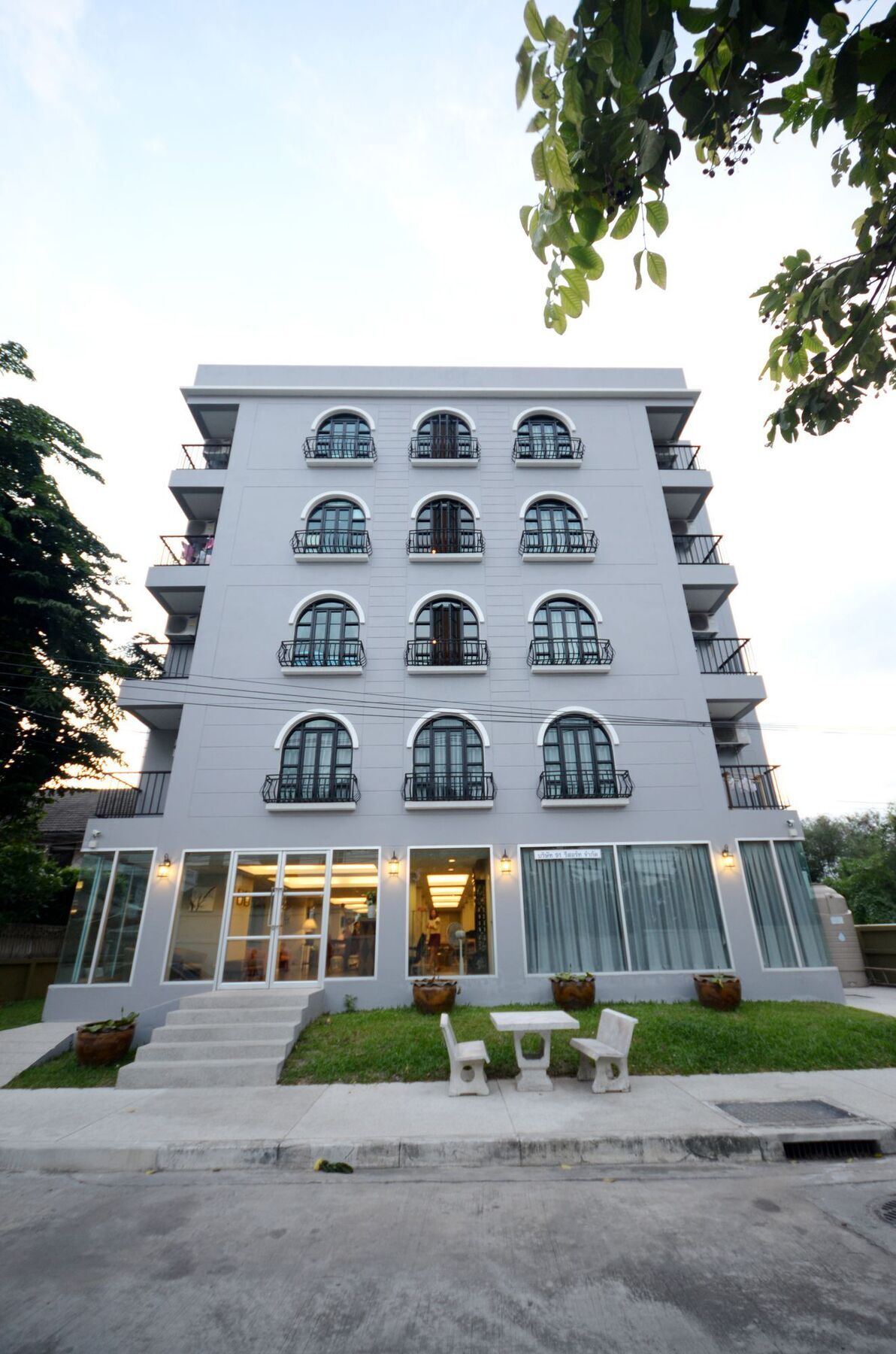 Resortel Lat Phrao 91 Bangkok Exterior photo